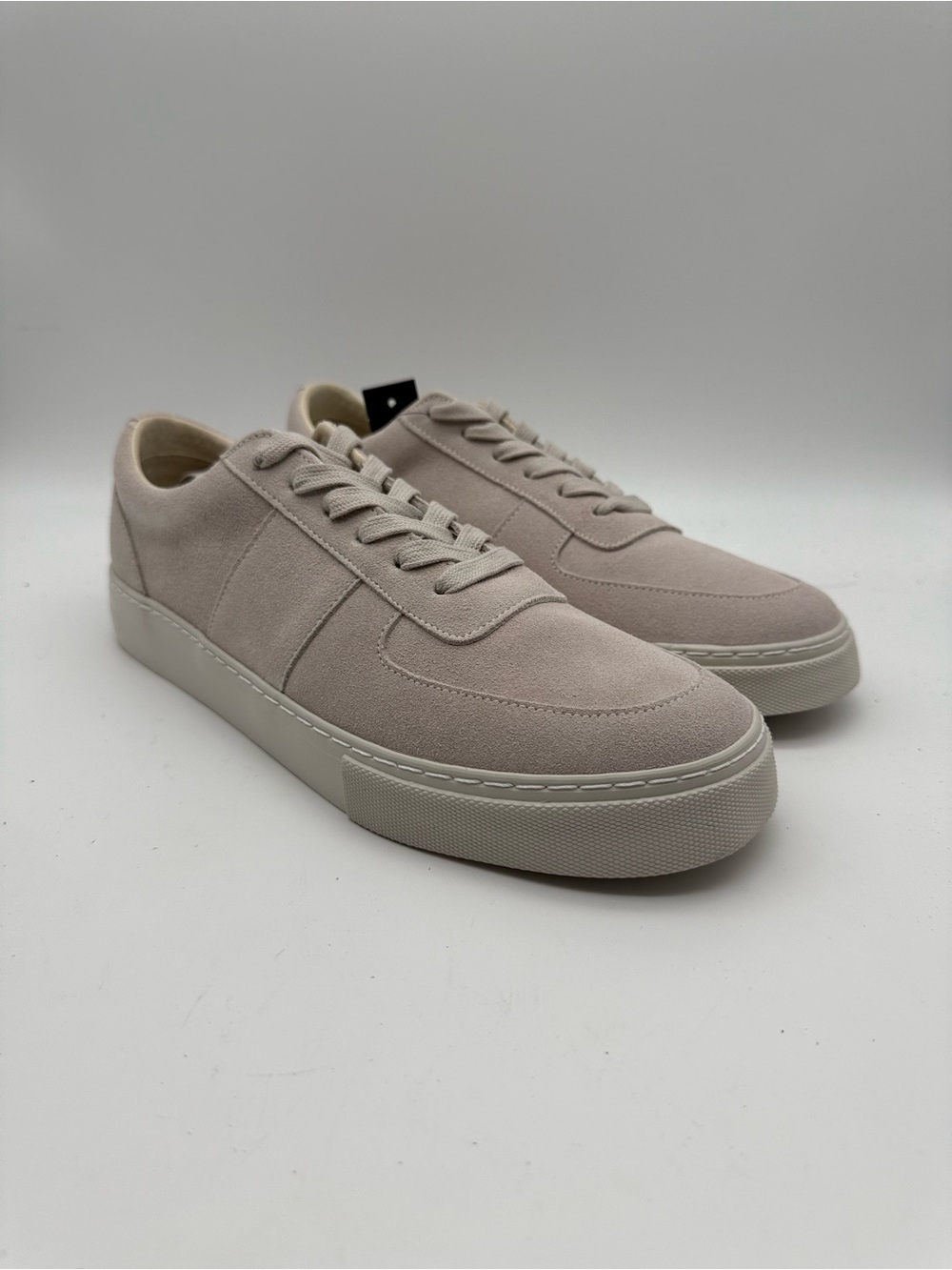 BRAND NEW Express Men's Warm Stone Suede Lace-Up Low-Top Sneakers